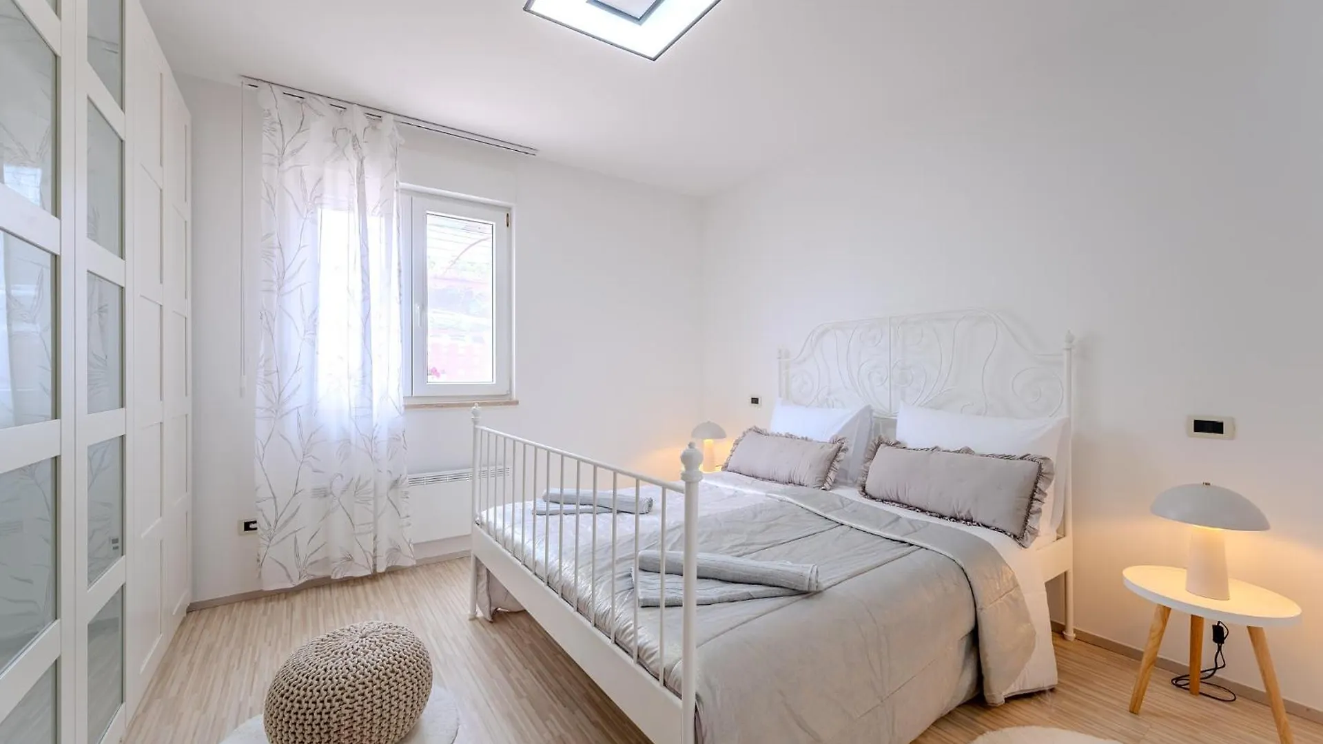 Apartment Apartman Gea Pjescana Uvala